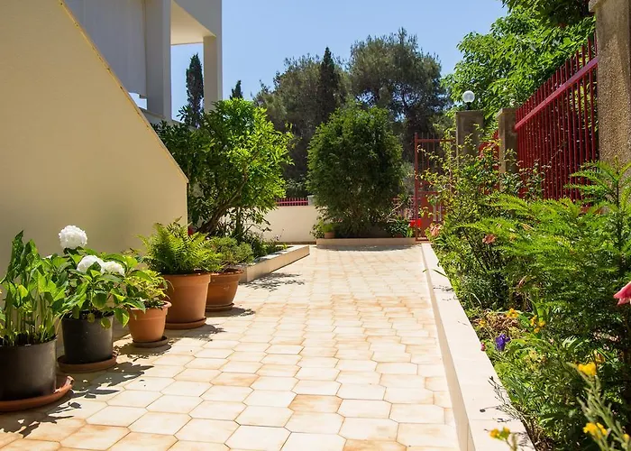 Apartmani Dorita *